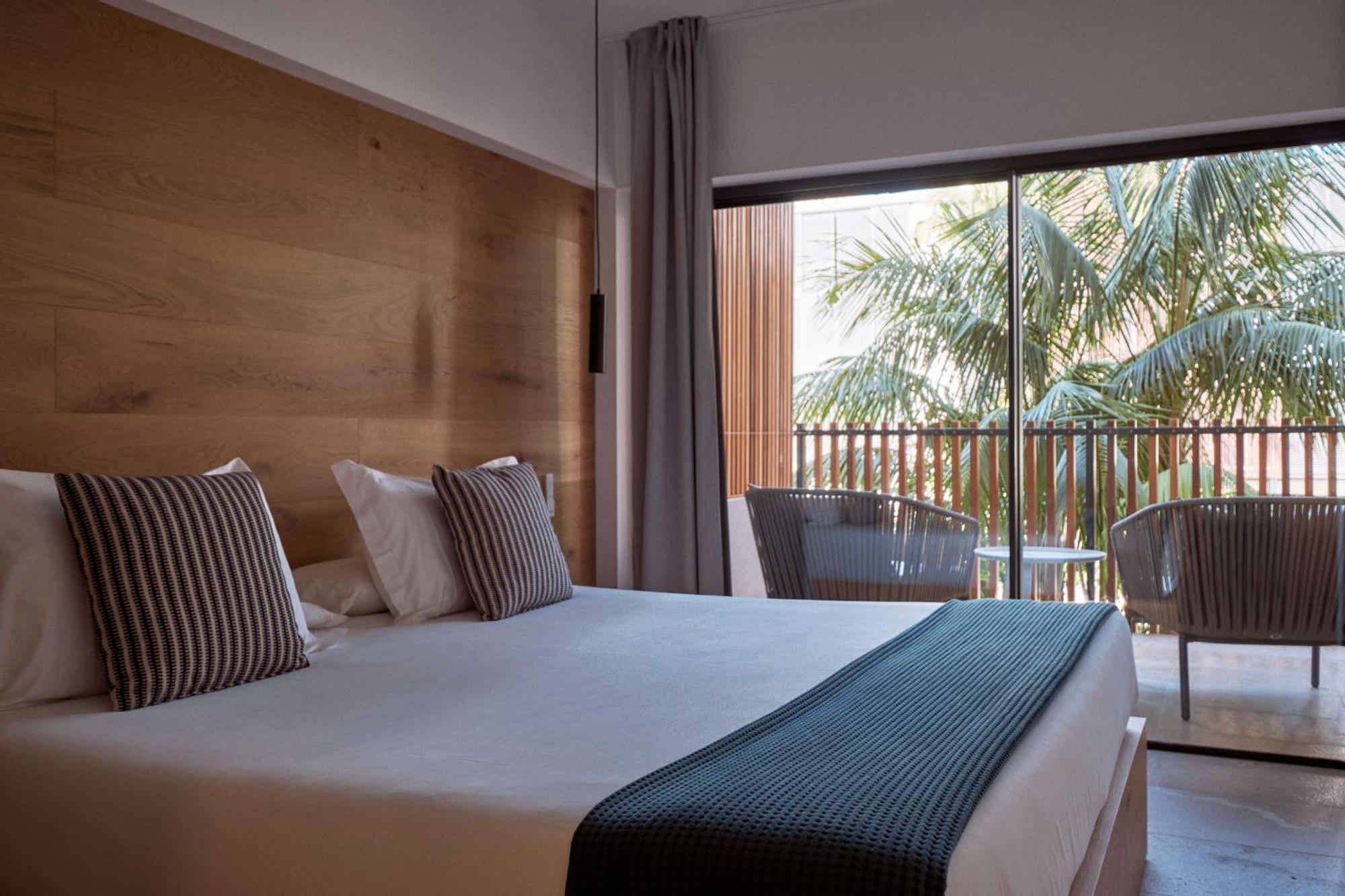 Las Gaviotas Suites Hotel & Spa Playa de Muro  Luaran gambar